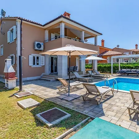 Lotus Villa Pula