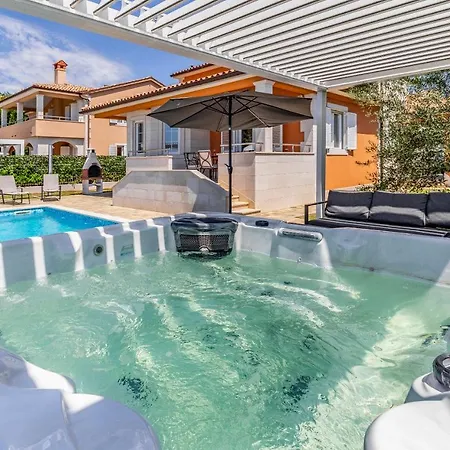 Vila Lotus *