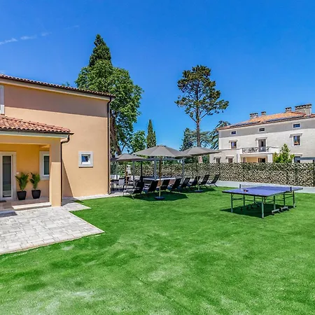 Villa Lotus