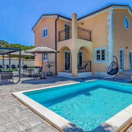 Lotus Villa *