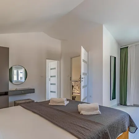 Lotus Villa Pula