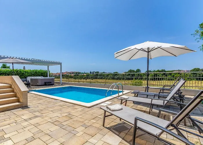 Вилла Lotus Пула