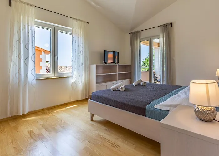 Lotus Вилла Пула